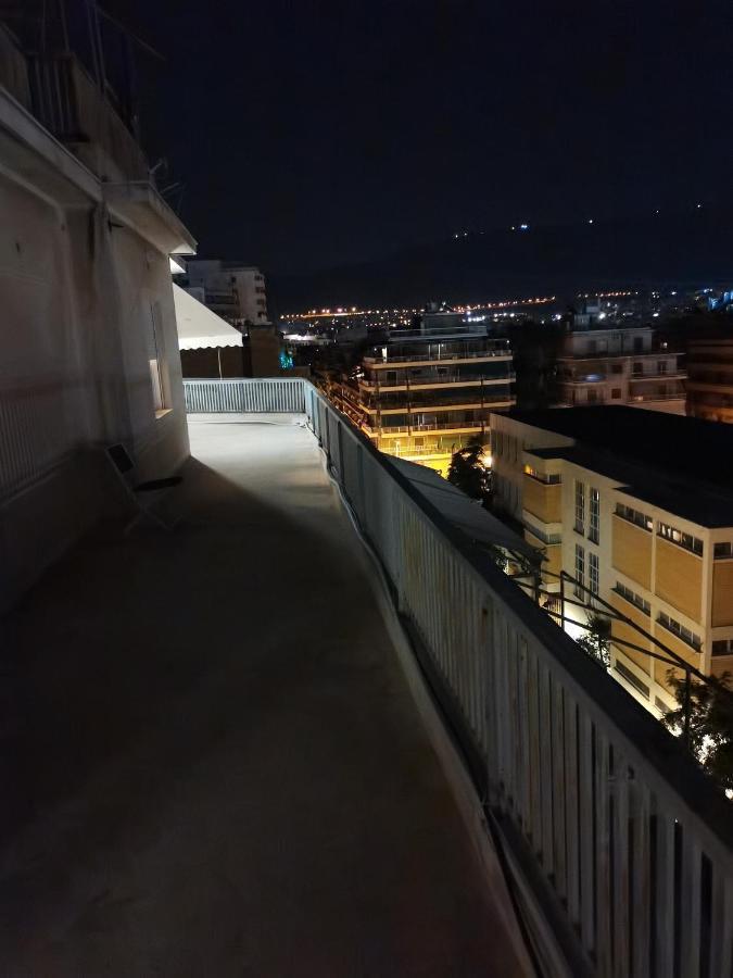 Penthouse Spacious W Super Wifi & Terrace, 2 Min From Metro Apartment Athens Luaran gambar