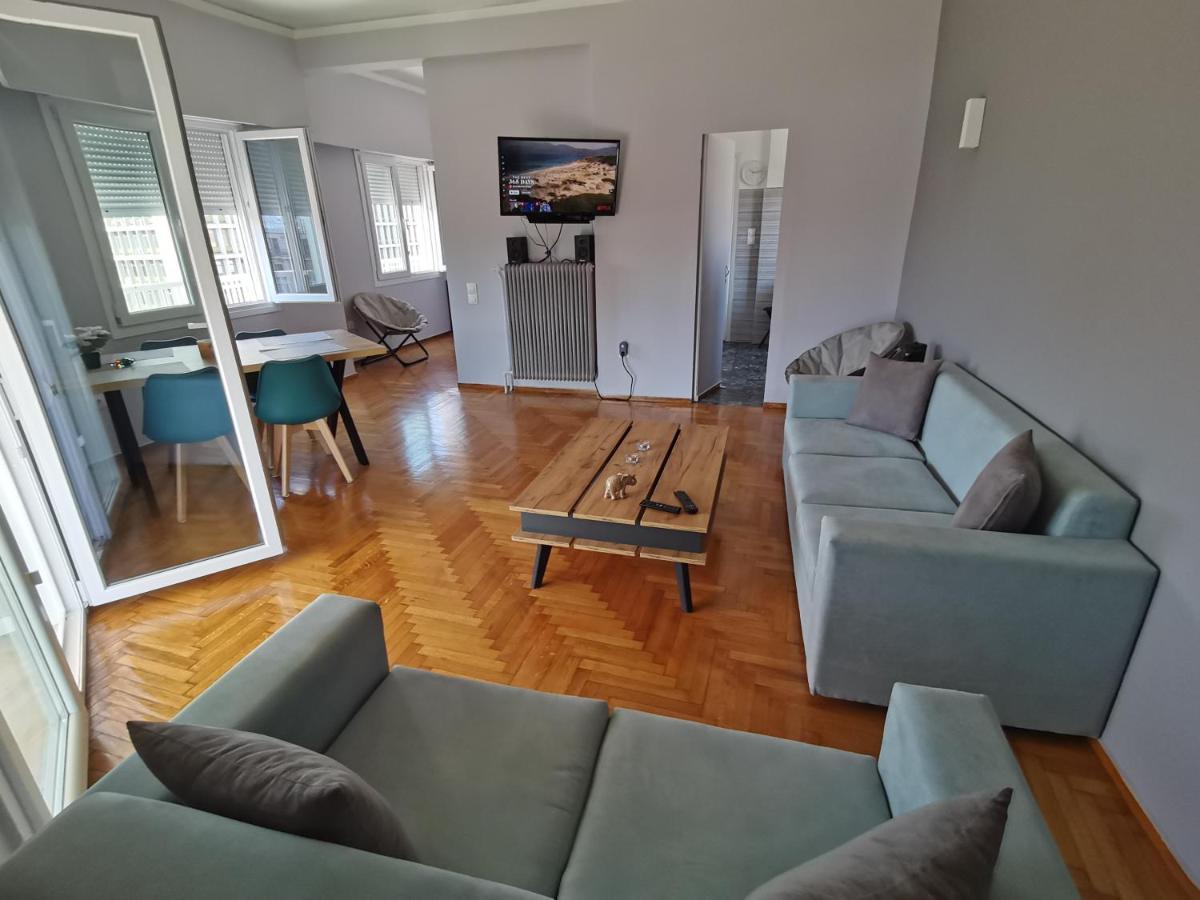 Penthouse Spacious W Super Wifi & Terrace, 2 Min From Metro Apartment Athens Luaran gambar