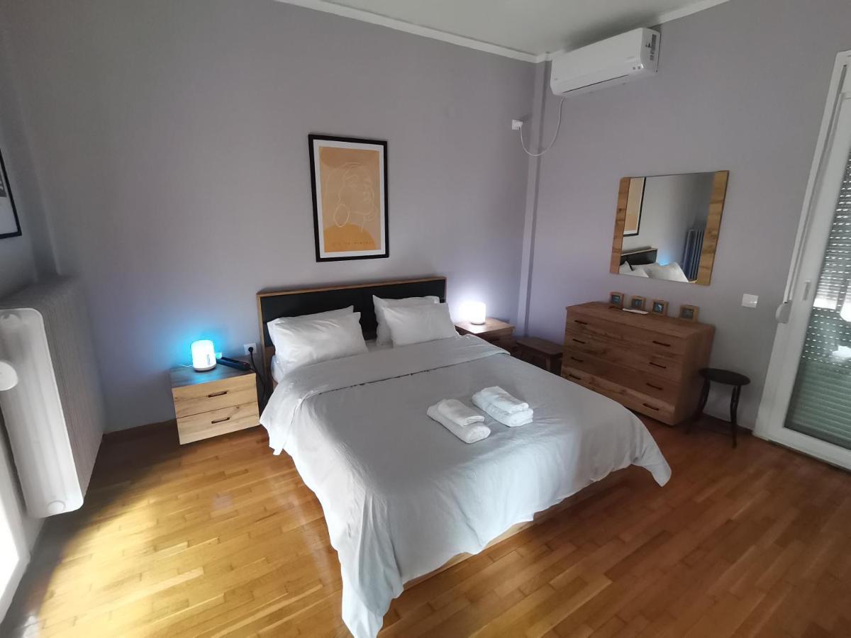 Penthouse Spacious W Super Wifi & Terrace, 2 Min From Metro Apartment Athens Luaran gambar